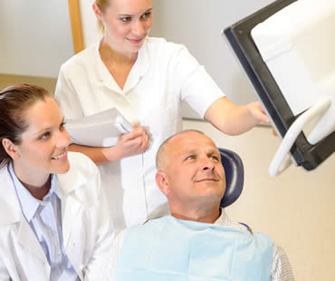 What Can You Eat After Wisdom Tooth Extraction?